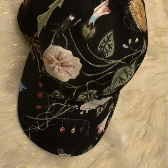 NWT Gucci Canvas Flora Knight Basebal Hat/Cap M 57 & Certificate Of Authenticity - Picture 13 of 16